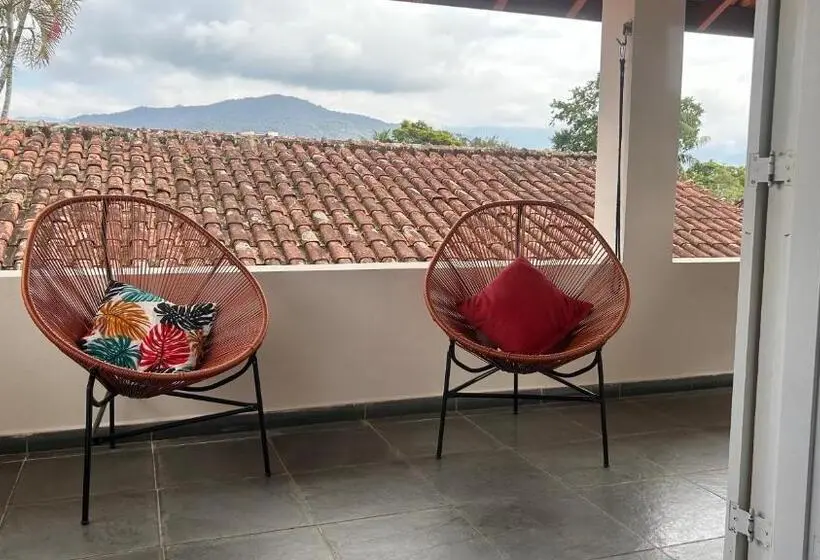 バルコニー付きスタンダードルーム, Suítes Aqui é Seu Lugar Itaguá