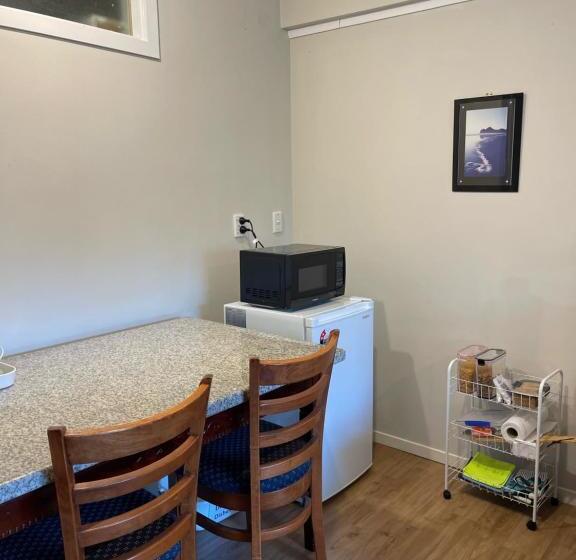 스위트, Swanson Waitakere Stay In Scenic Sunrise
