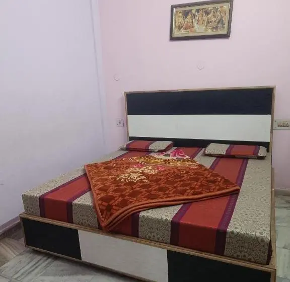اتاق استاندارد, Hari Ganga Near By Bus And Railway Station