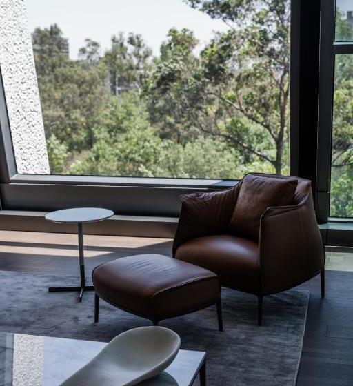 エクゼクティブスイート, Alexander