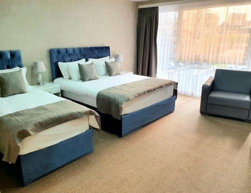חדר קומפורט לשלושה, Address Boutique Hotel Baku