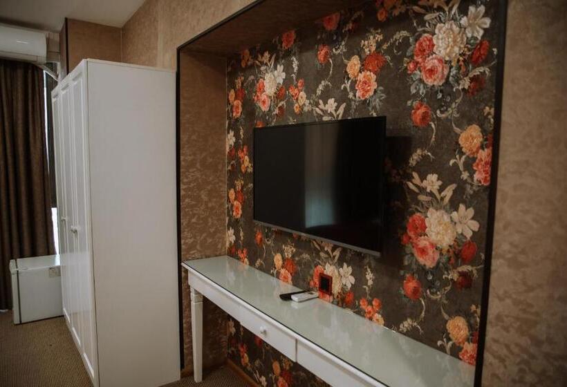 חדר קומפורט לשלושה, Address Boutique Hotel Baku