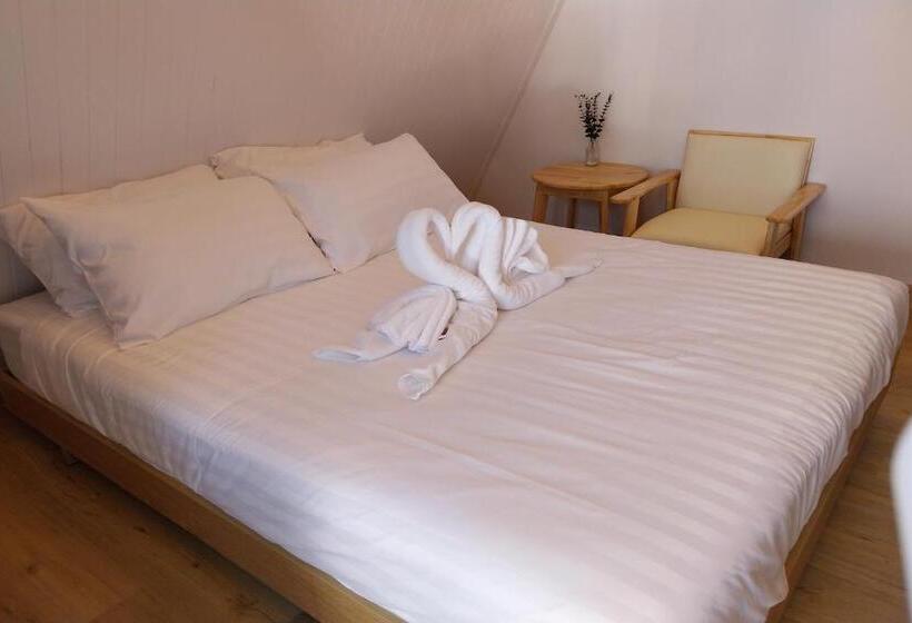 בקתה סטנדרטית, It My Life Cafe X Camp