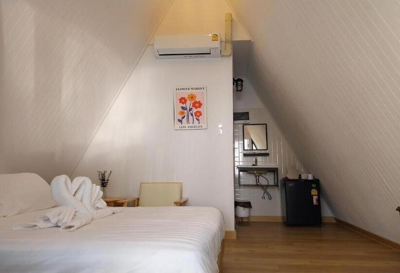 בקתה סטנדרטית, It My Life Cafe X Camp