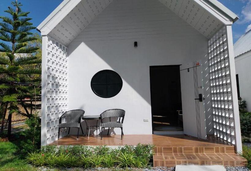 בונגלו סטנדרט עם נוף לגינה, It My Life Cafe X Camp