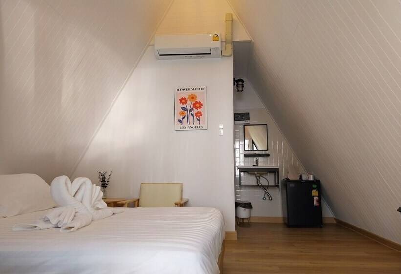 בקתה סטנדרטית, It My Life Cafe X Camp