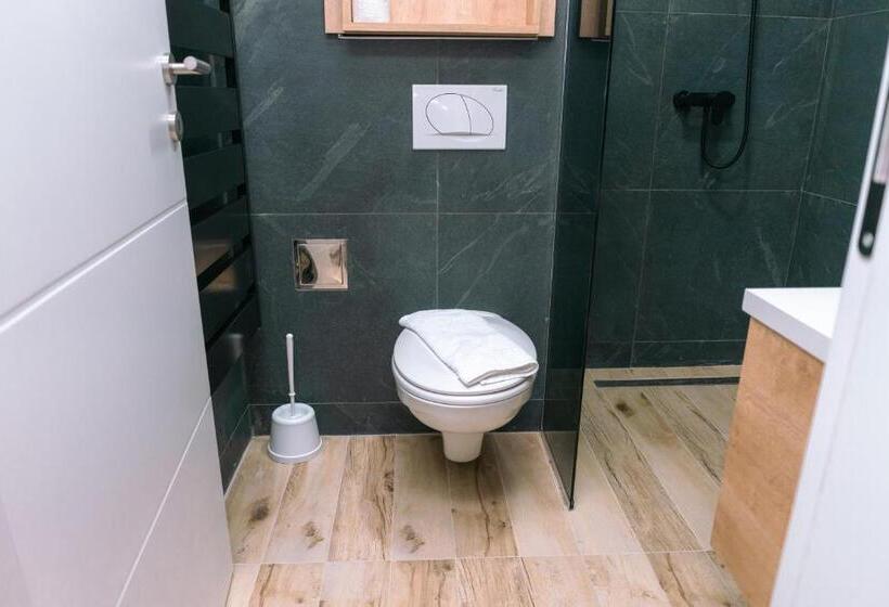 استودیوی لوکس, Mamababa Free Spa & Wellness Kopaonik