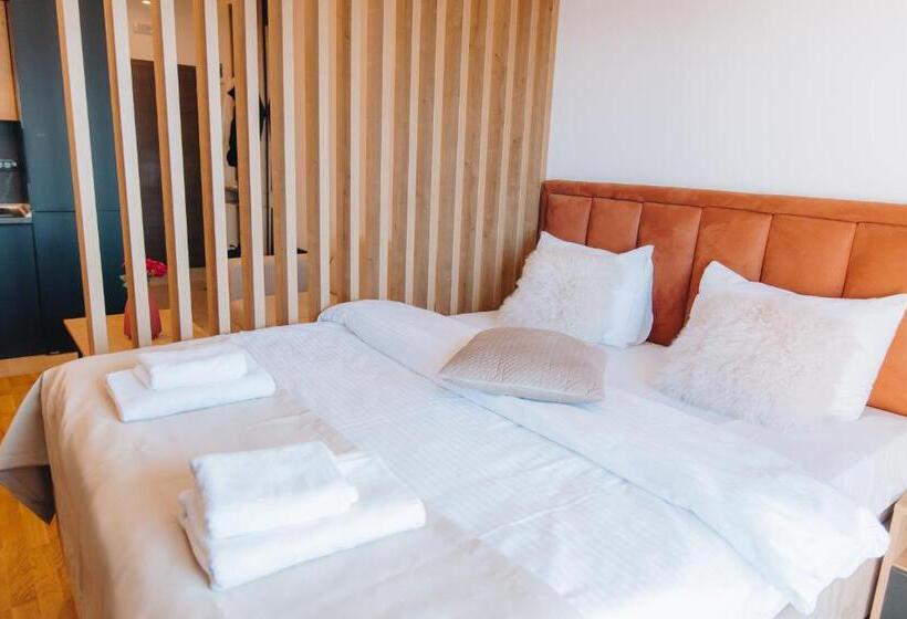 استودیوی لوکس, Mamababa Free Spa & Wellness Kopaonik