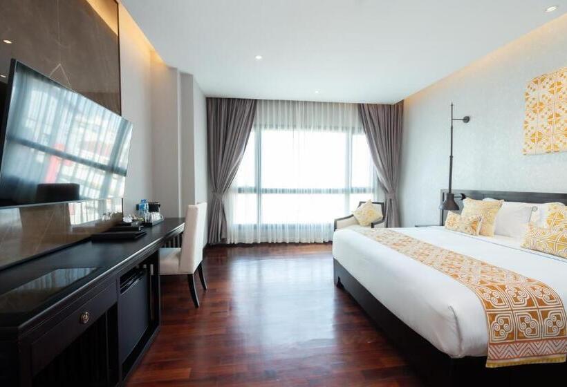 Номер Deluxe, Mintra