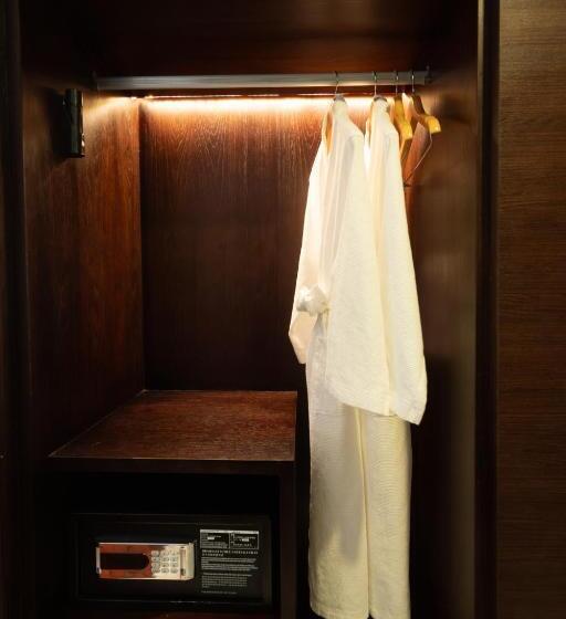 Номер Deluxe с Балконом, Mintra