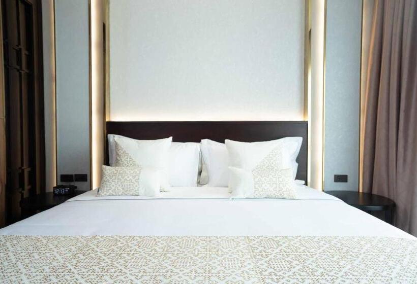 Family Suite, Mintra