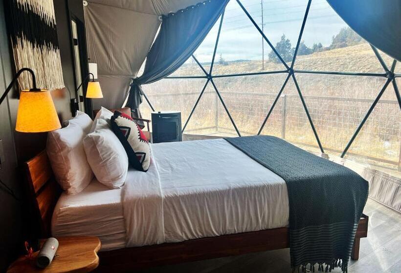 غرفة قياسية لذوى الاحتياجات الخاصة, Pagosa River Domes