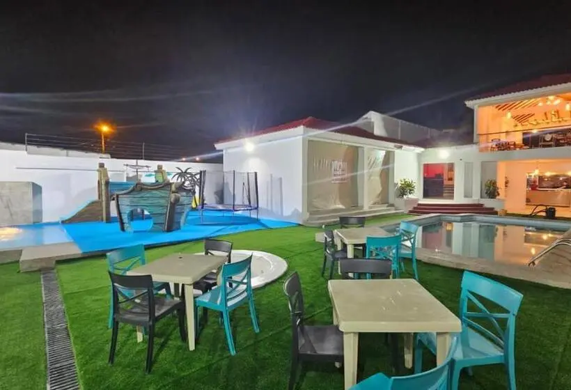 Superior-perhehuone, Villa Del Mar