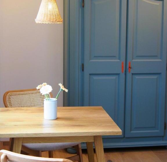 Номер Стандарт, Alte Seifensiederei   Lallaji