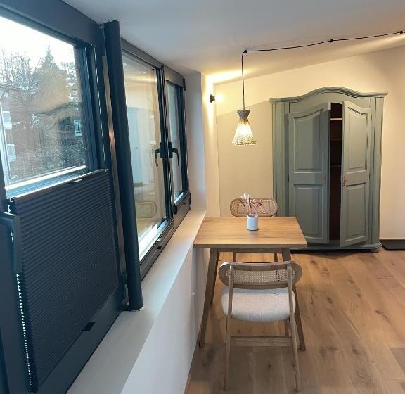 Номер Стандарт, Alte Seifensiederei   Lallaji