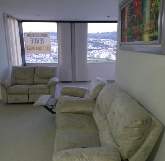 غرفة عائلية, Hospedaje Lujoso En La Alturas