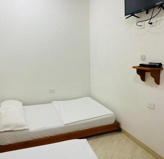 חדר משפחתי, Piscina Natural Las Mercedes