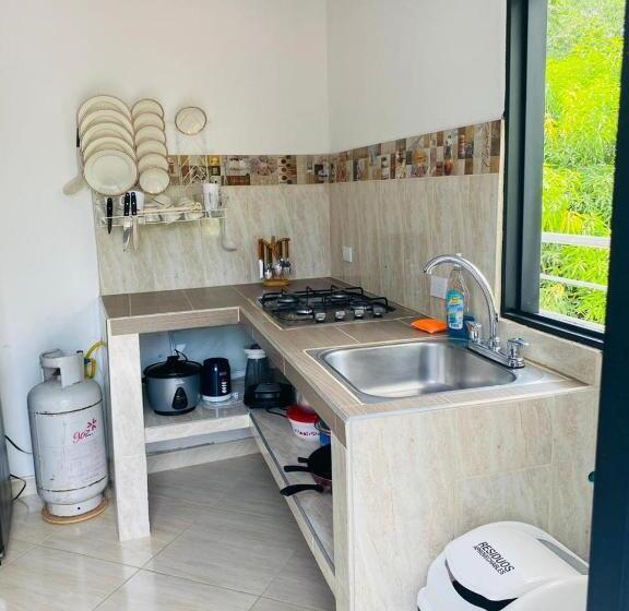 חדר משפחתי, Piscina Natural Las Mercedes