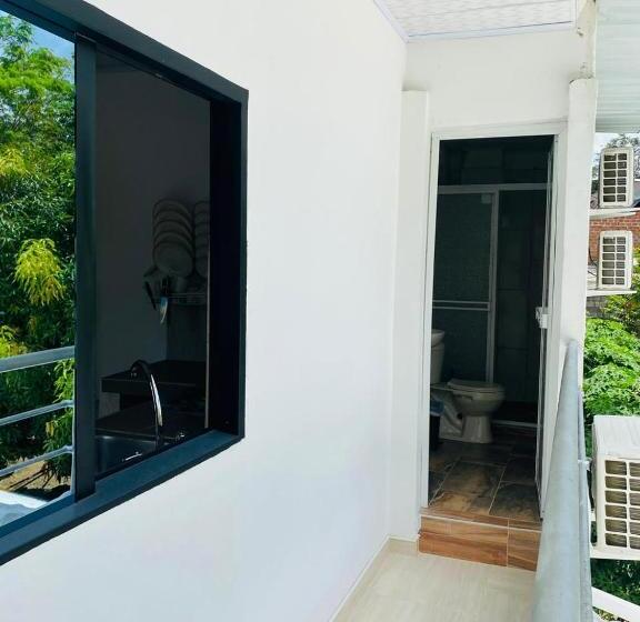 חדר משפחתי, Piscina Natural Las Mercedes