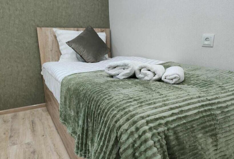 اتاق استاندارد با چشم‌انداز باغ, Sun House