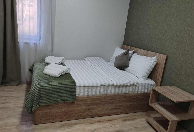 اتاق استاندارد با چشم‌انداز باغ, Sun House