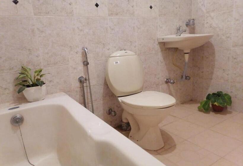 غرفة ديلوكس مزودة بشرفة, Surendram Villa