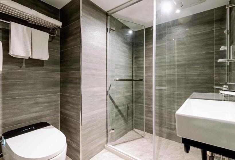 اتاق استاندارد, Saturn