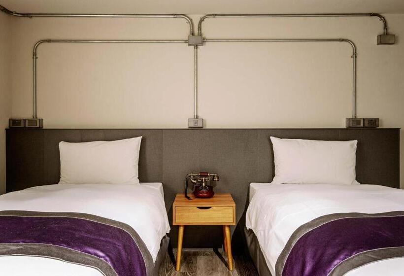 اتاق استاندارد, Saturn