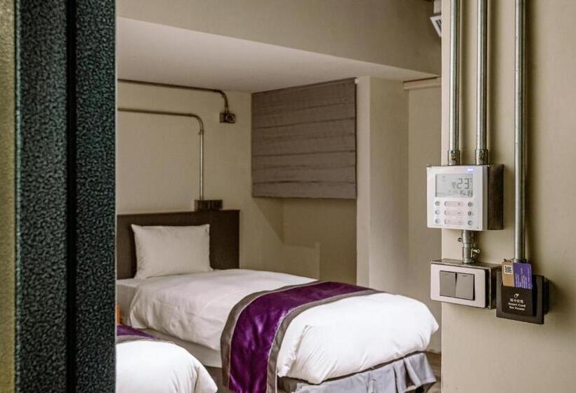 اتاق استاندارد, Saturn