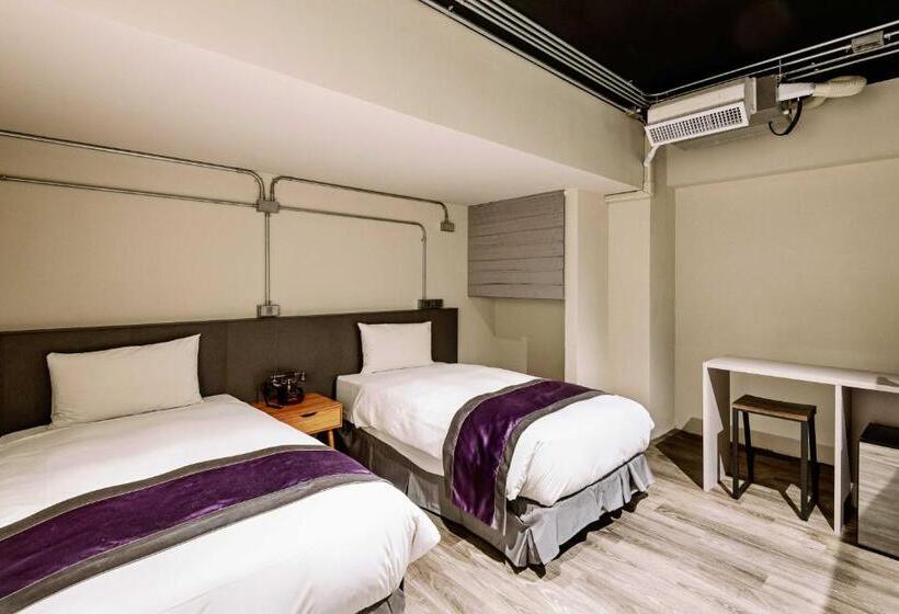 اتاق استاندارد, Saturn