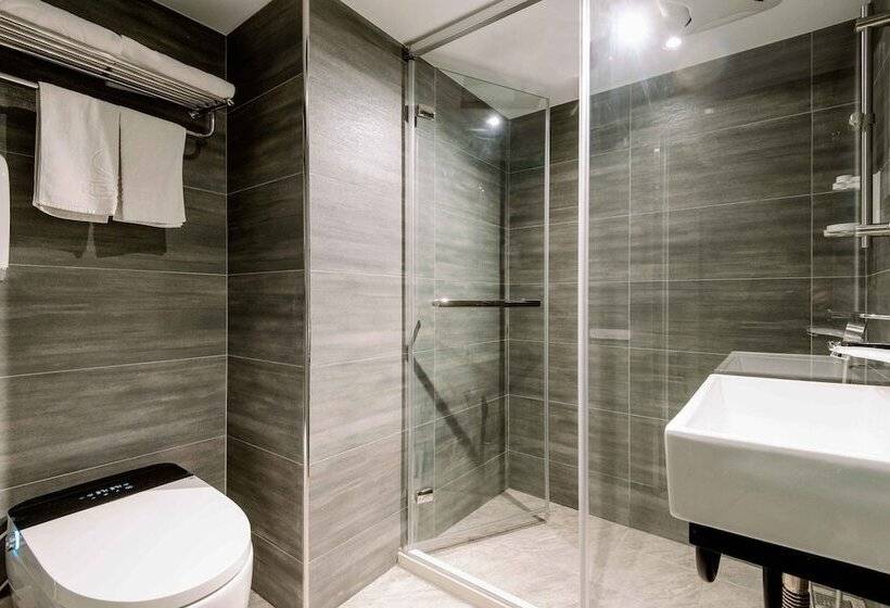 اتاق استاندارد, Saturn