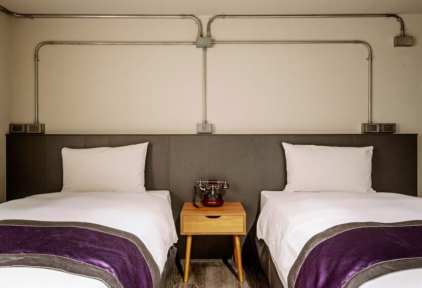 اتاق استاندارد, Saturn