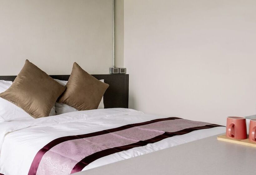 اتاق لوکس, Saturn