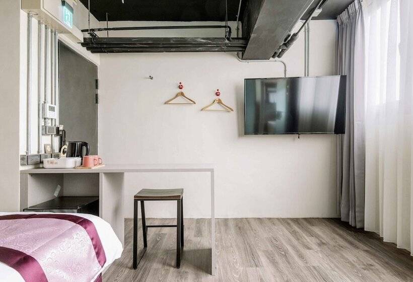 اتاق لوکس, Saturn