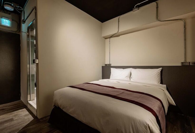 اتاق استاندارد چهار تخته, Saturn