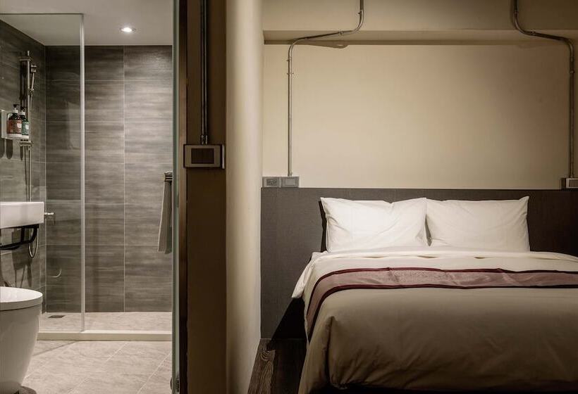 اتاق استاندارد چهار تخته, Saturn