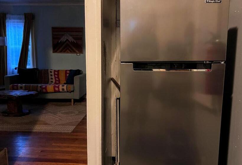 סטודיו דלוקס, Seafare