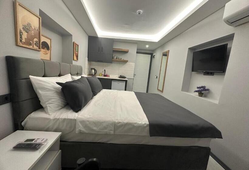 اتاق لوکس با بالکن, Aya Langa Guesthouse