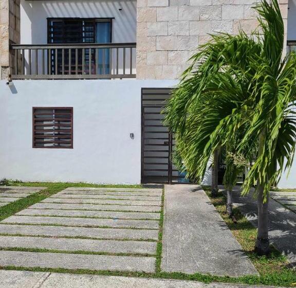 חדר סטנדרט חדר אמבטיה משותף, Casa Linda Habitacion Puerto Morelos Cancun Playa Del Carmen