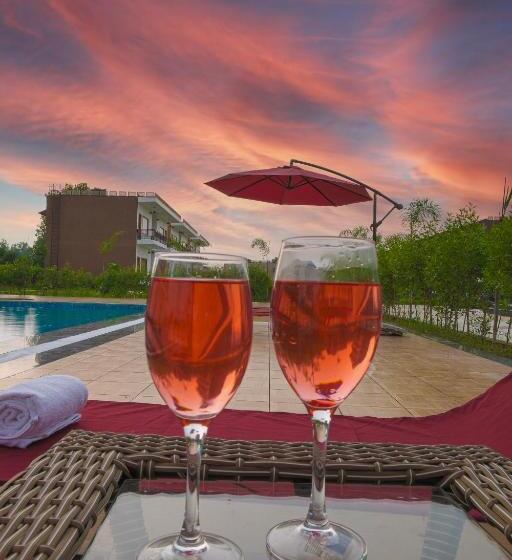 סוויטה משפחתית, Corbett Nishk Resort