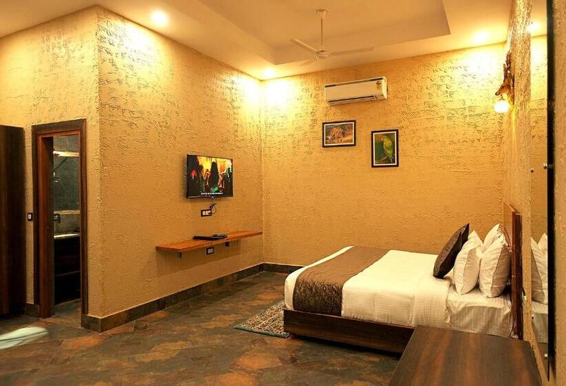 סוויטה אקזקיוטיב, Corbett Nishk Resort