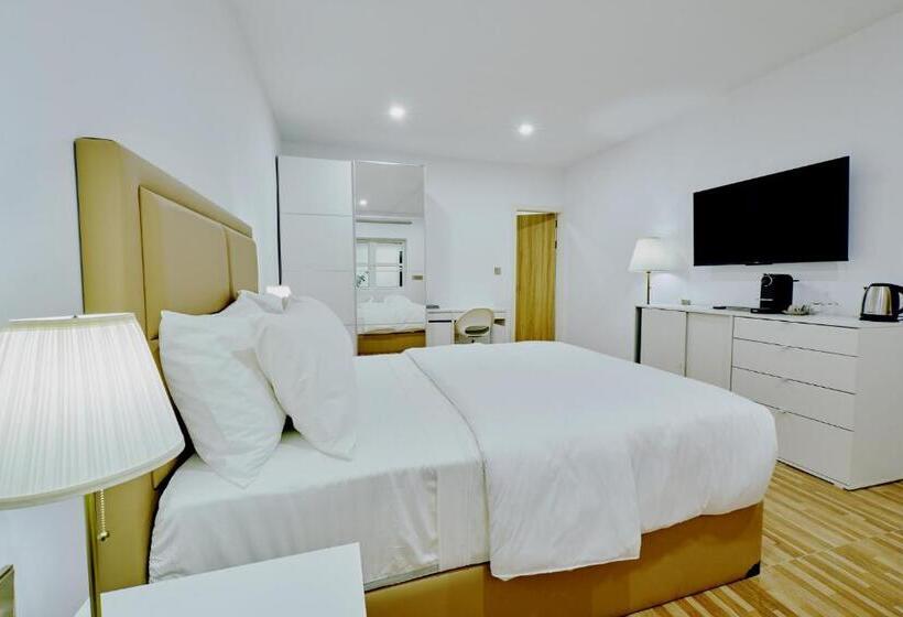 اتاق استاندارد, Akomadoo Retreat