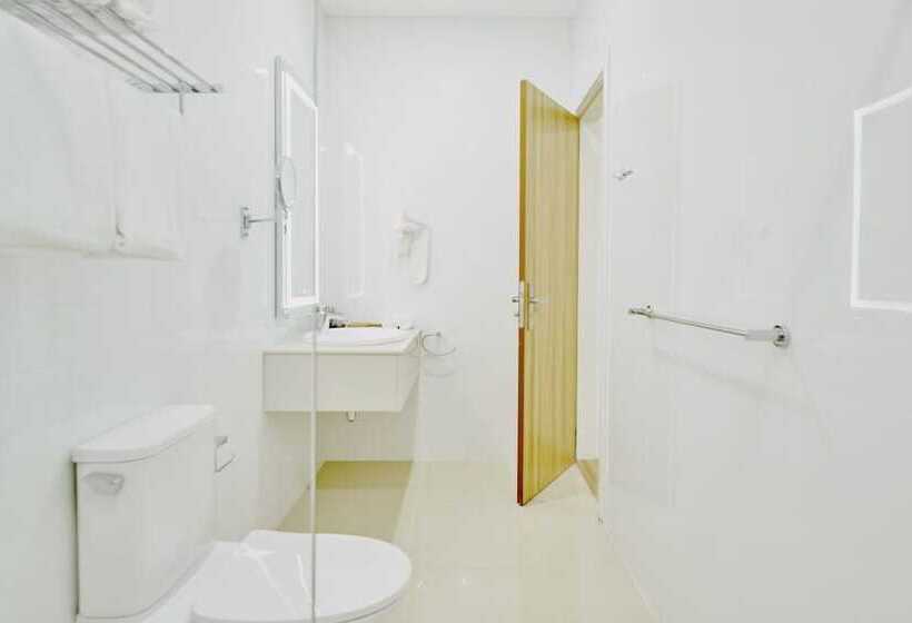 اتاق لوکس, Akomadoo Retreat