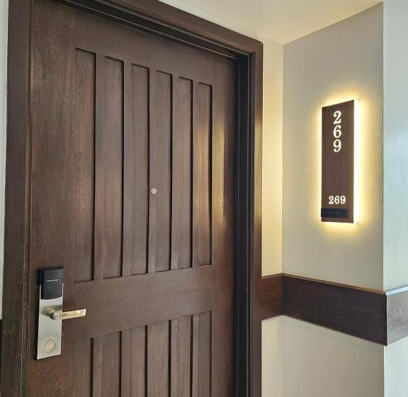 סוויטה דלוקס, Baguio Forest Lodge At Camp John Hay 004