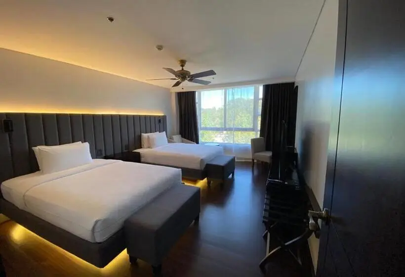 Deluxe-sviitti, Baguio Forest Lodge At Camp John Hay 004
