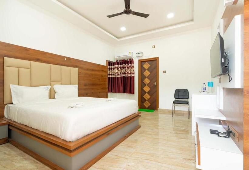 デラックスルーム, Natchathra