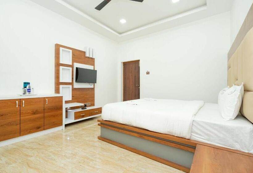 デラックスルーム, Natchathra