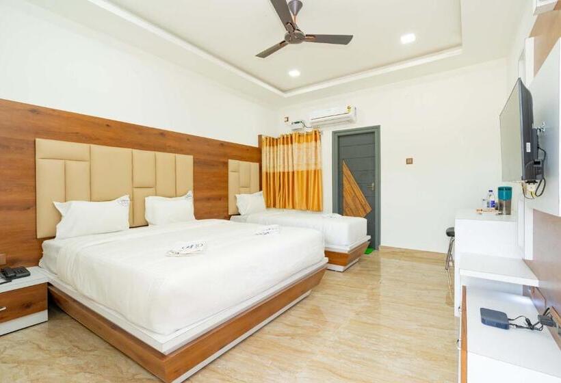 デラックスルーム, Natchathra