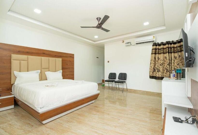 デラックスルーム, Natchathra