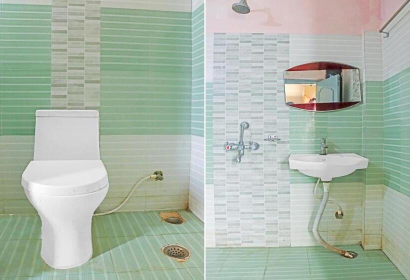 Трехместный Номер Классика, Oyo Flagship Venus Lodge